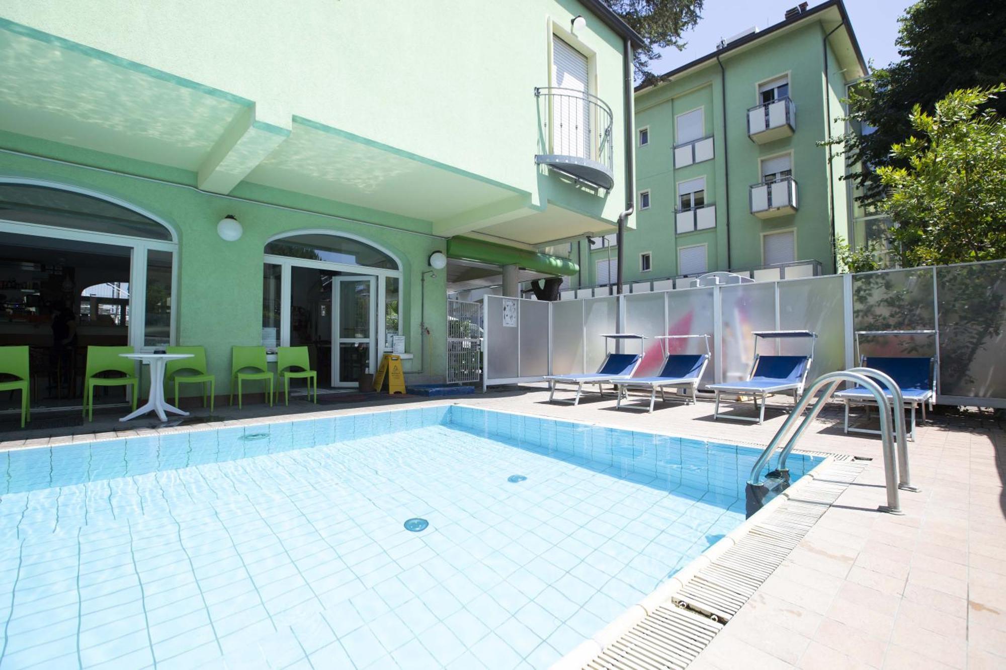 Residence Eurogarden Rimini Exteriör bild